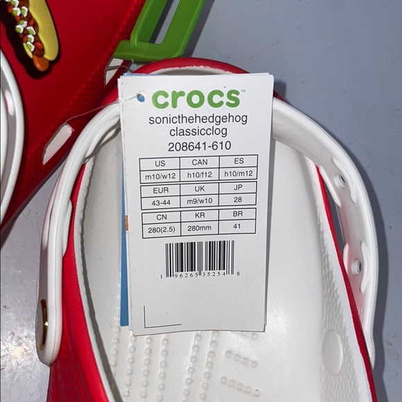 CROCS Sonic the Hedgehog men’s size 10, women’s size 12 - Picture 3 of 3